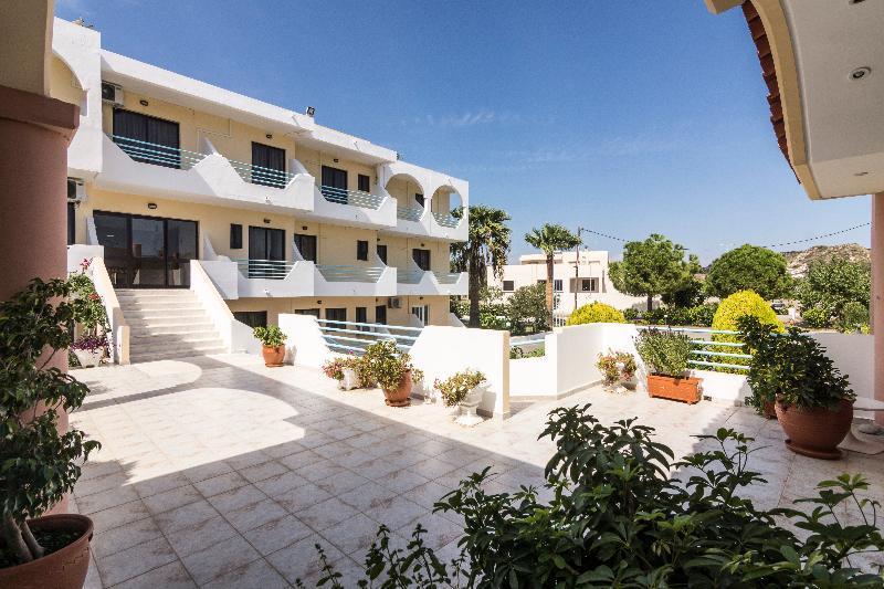 פליראקי Tivoli Hotel מראה חיצוני תמונה